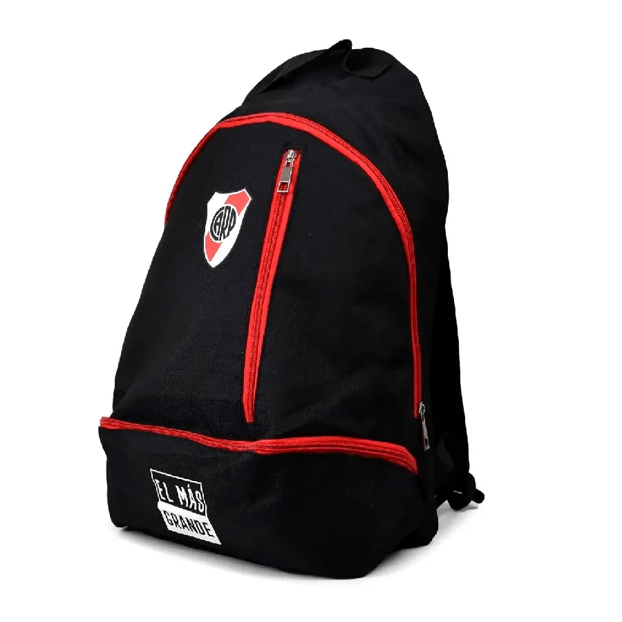 Imagen 1 de 3 de Mochila Deportiva Estadios 24 River-NEGRO/ROJO