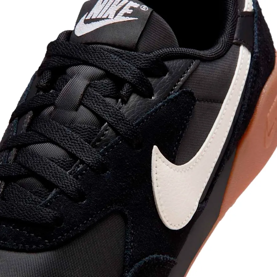Imagen 6 de 8 de Zapatillas Nike Terra Manta Suede-NEGRO/BLANCO/MARRON