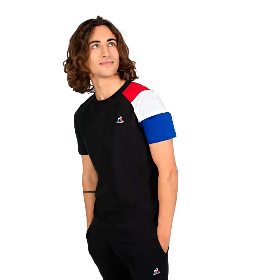 Imagen 2 de 5 de Remera Le Coq Sportif Bat SS Nº1-NEGRO/ROJO