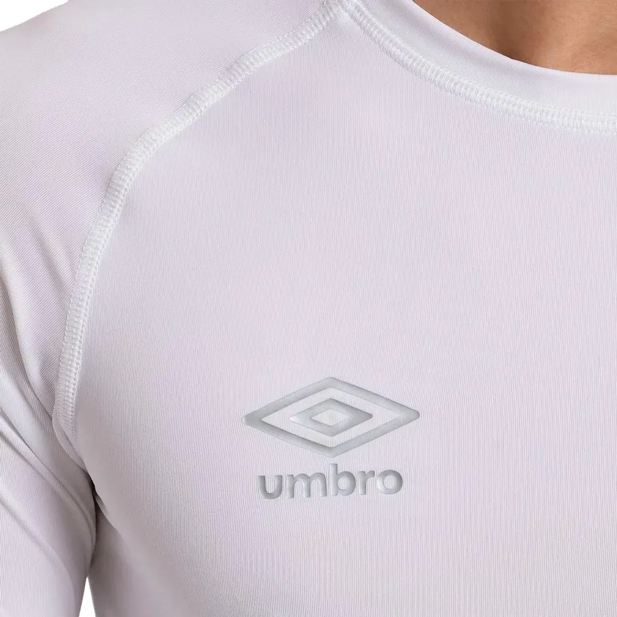 Imagen 2 de 3 de Remera Umbro Térmica-BLANCO