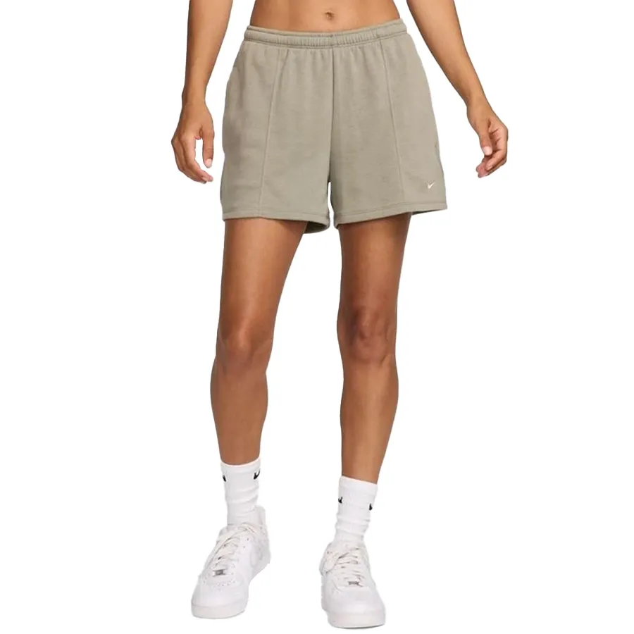 Imagen 0 de 6 de Shorts Nike Sportswear Chill Terry-VERDE SECO