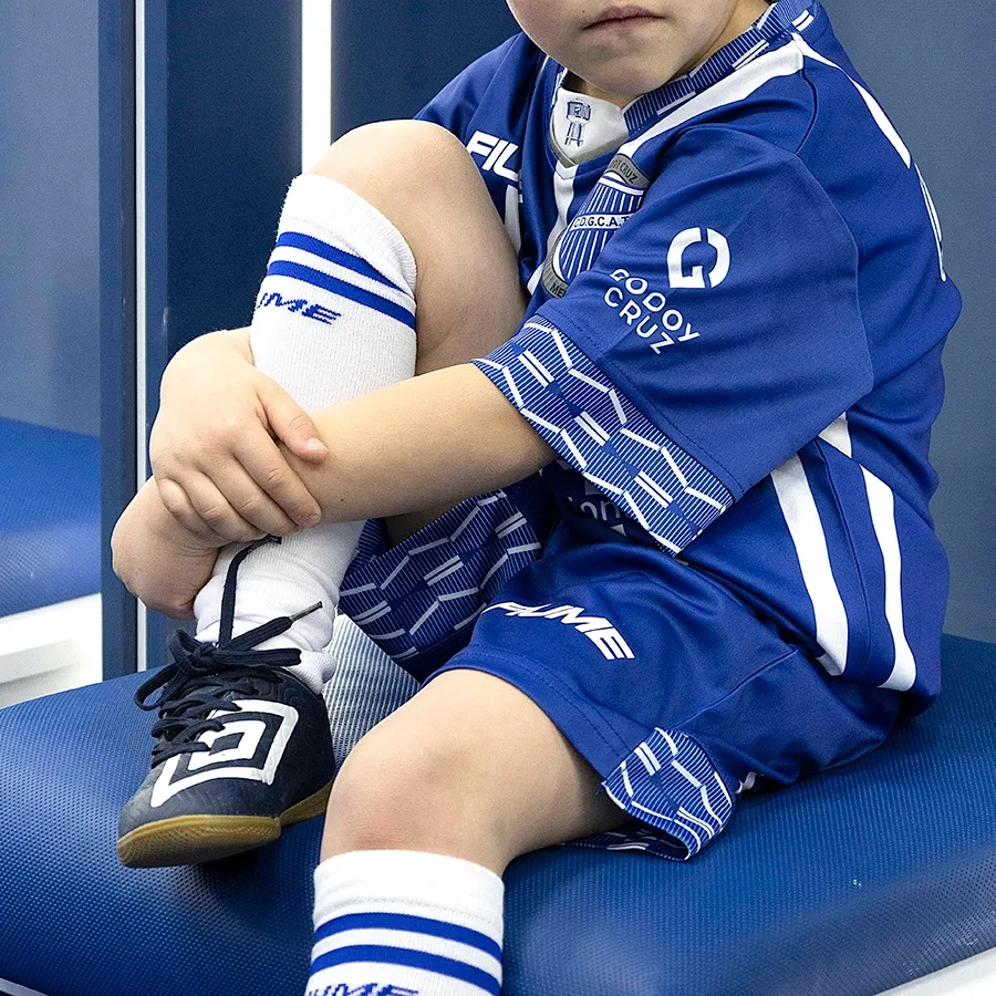 Imagen 6 de 7 de Conjunto Fiume Sport Tripack Godoy Cruz Kids 2025-AZUL/BLANCO
