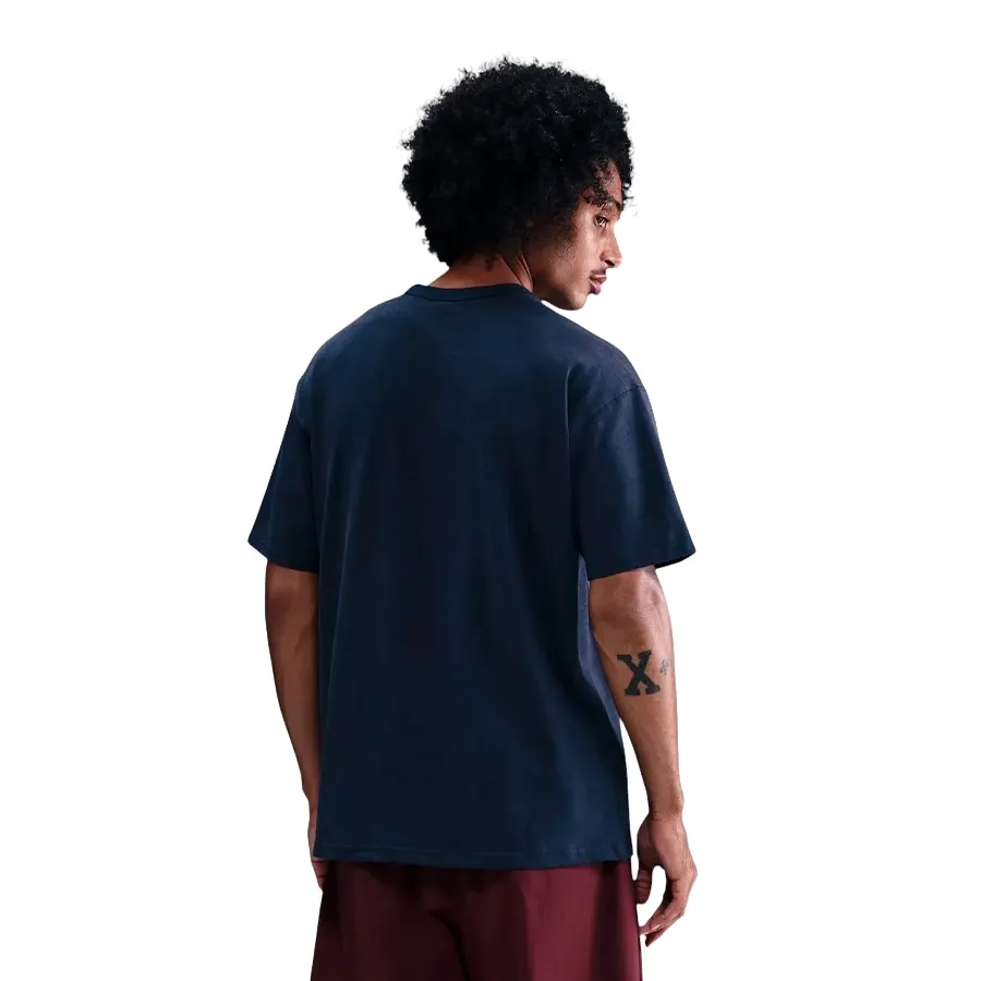 Imagen 1 de 3 de Remera Nike Premium Essentials-MARINO