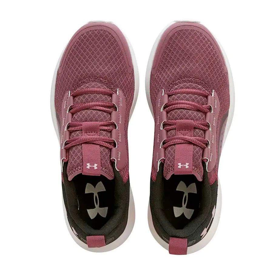 Imagen 1 de 4 de Zapatillas Under Armour Charged Victory-PURPURA