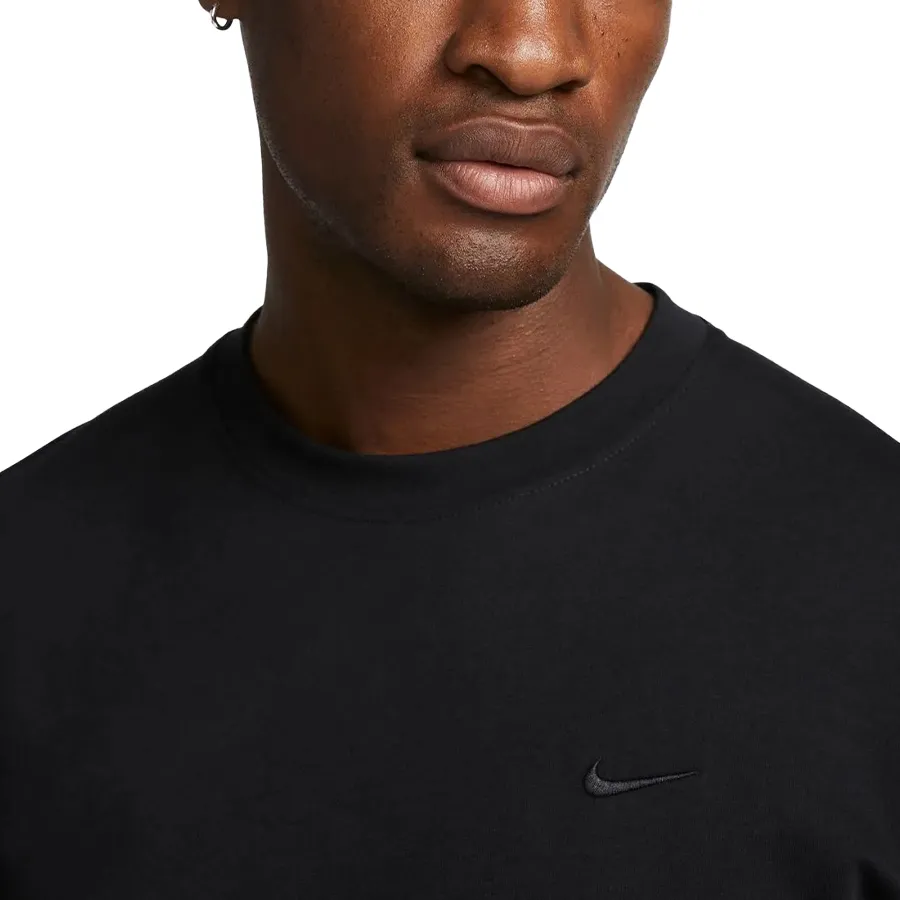 Imagen 2 de 6 de Remera Nike Dri-Fit Primary-NEGRO