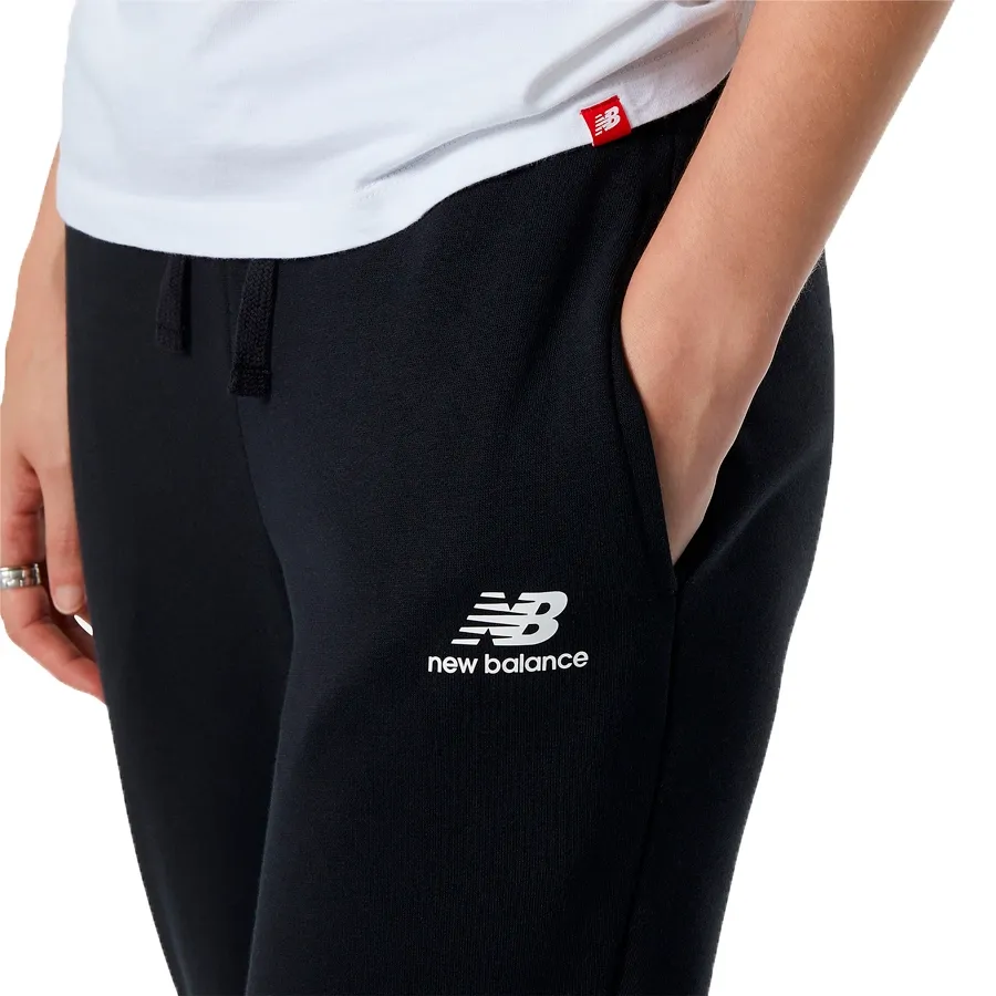 Imagen 0 de 3 de Pantalón New Balance Essentials Celebrate Fleece-NEGRO