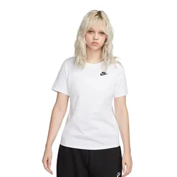 Remera Nike Sportswear Club Essentials