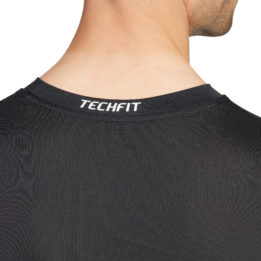 Imagen 4 de 5 de Remera adidas Compresión Techfit-NEGRO