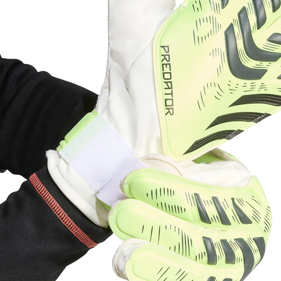 Imagen 1 de 4 de Guantes adidas Predator Training-VERDE FLUOR/BLANCO/NEGRO