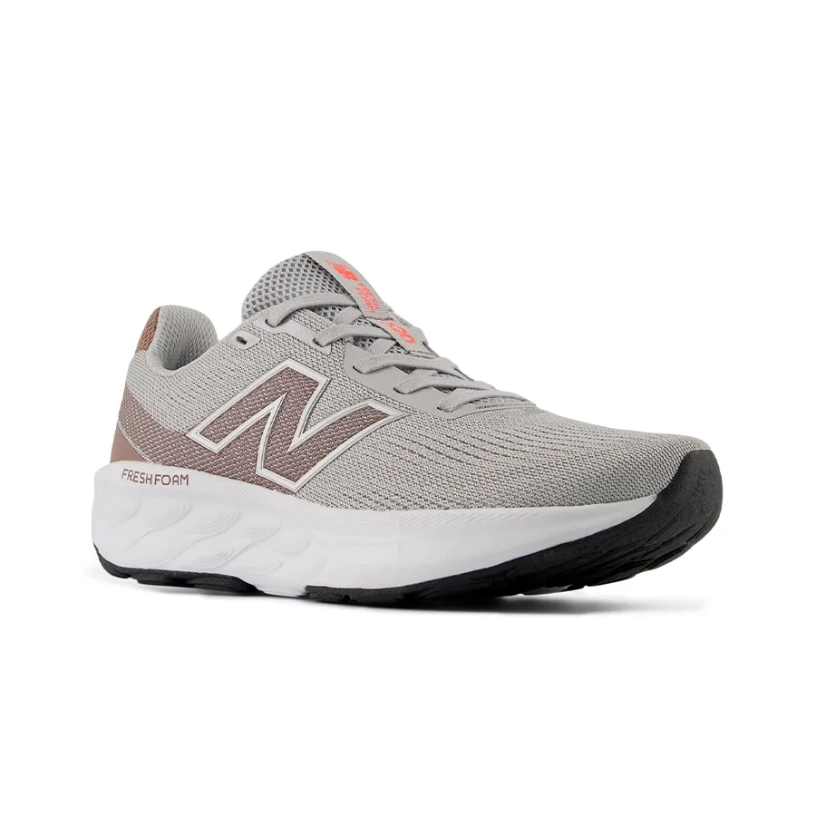 Imagen 1 de 4 de Zapatillas New Balance Fresh Foam 520 v9-GRIS/CHOCOLATE/CORAL FLUO