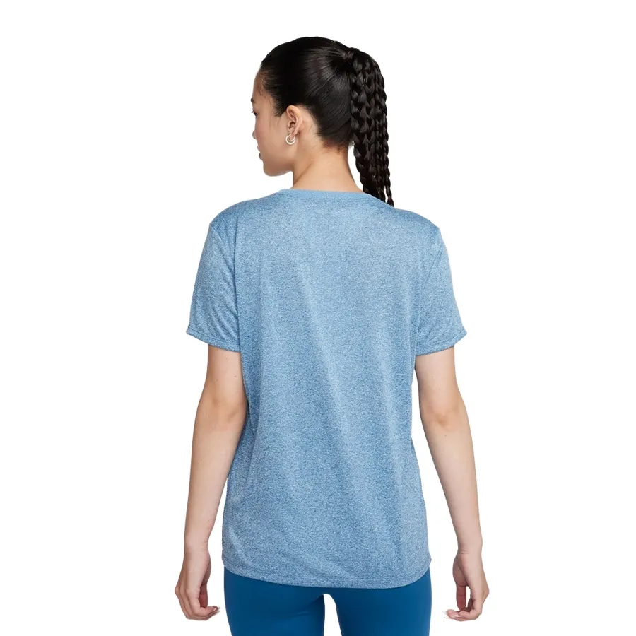 Imagen 1 de 3 de Remera Nike Dri-Fit-AZUL