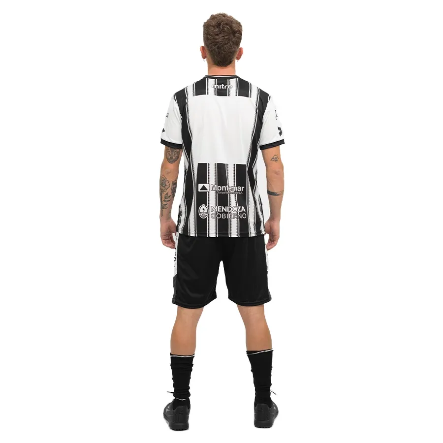 Imagen 5 de 9 de Camiseta Mitre Oficial Gimnasia y Esgrima 23-NEGRO/BLANCO