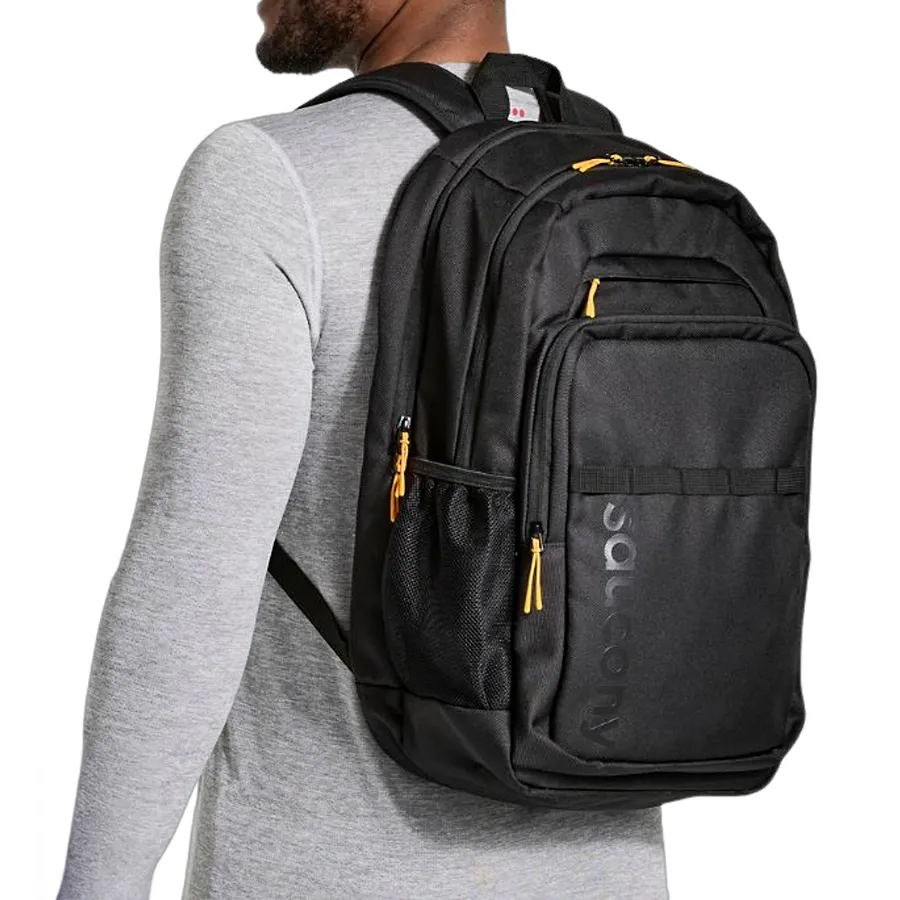 Imagen 2 de 4 de Mochila Overhaul Zip Pack-NEGRO