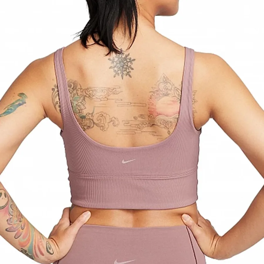 Imagen 1 de 4 de Top Nike Zenvy Rib-ROSA