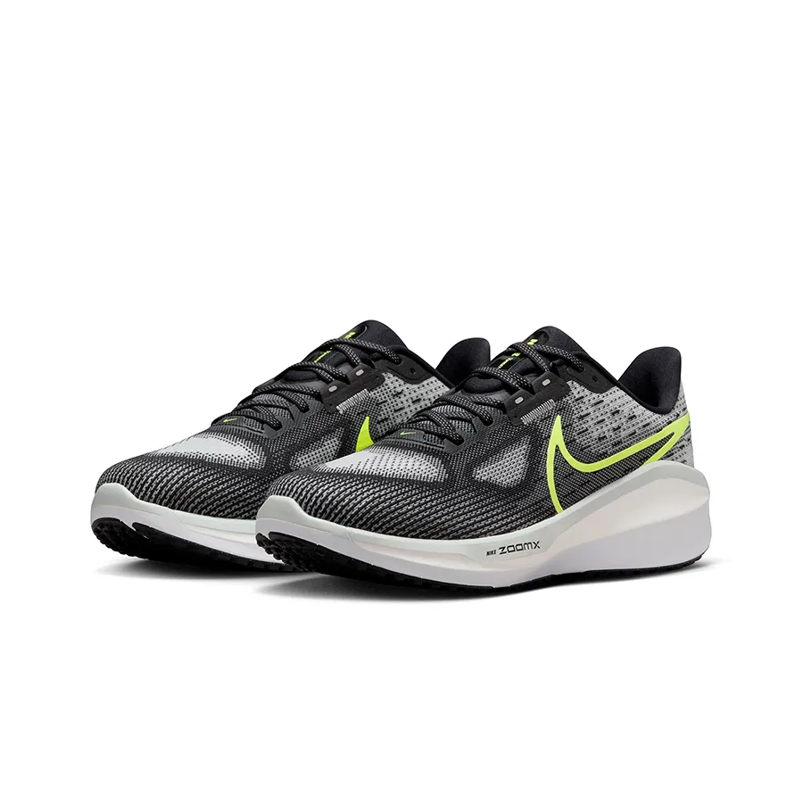 Imagen 1 de 6 de Zapatillas Nike Vomero 17-GRIS/NEGRO/AMARILLO FLUOR
