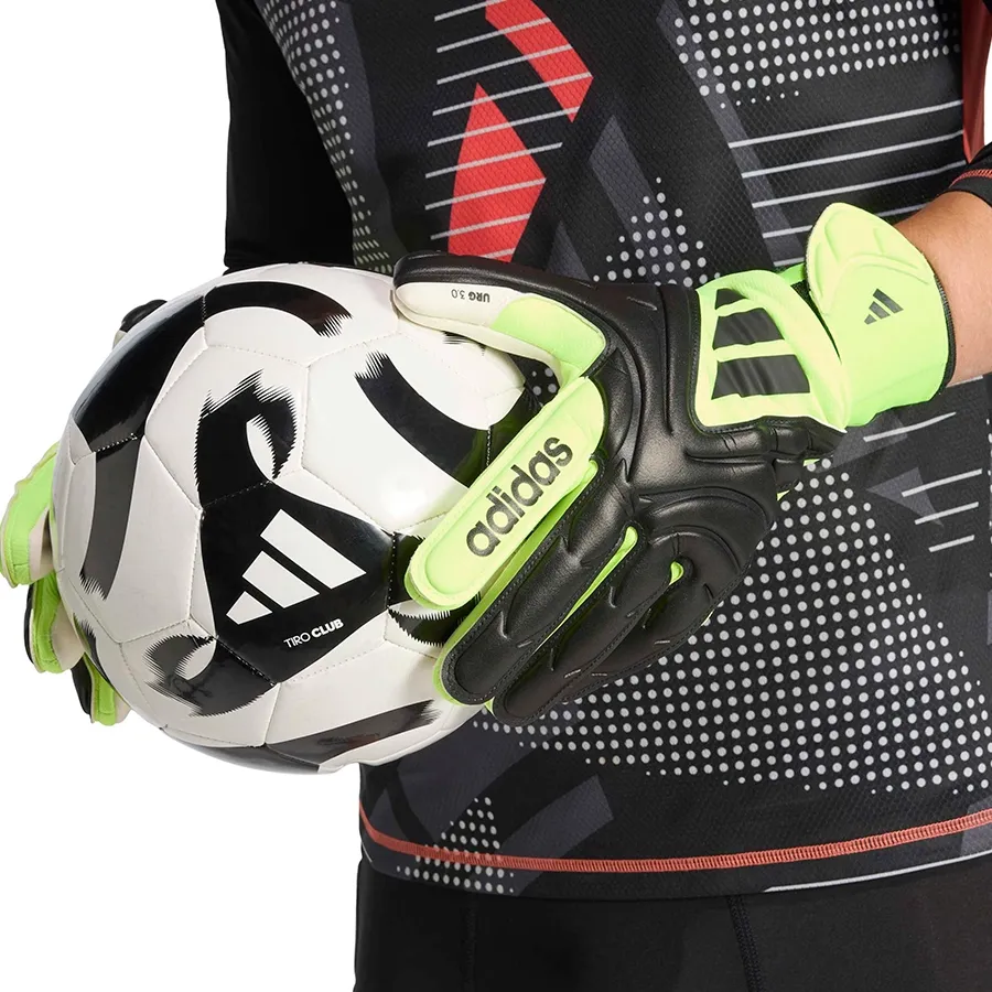 Imagen 3 de 4 de Guantes adidas de arquero Copa League-VERDE FLUOR/NEGRO