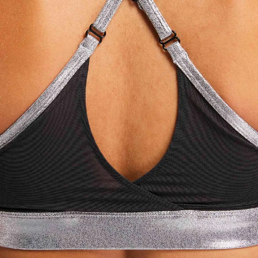 Imagen 3 de 4 de Top Reebok Lux Chrome Strappy-PLATA/NEGRO