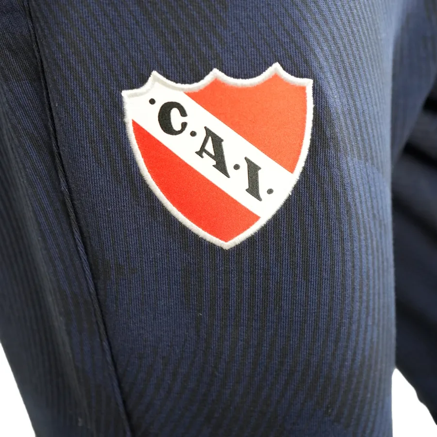 Imagen 2 de 4 de Pantalón Puma Independiente Casual-MARINO