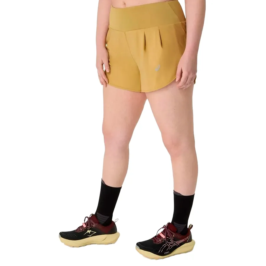 Imagen 1 de 6 de Short Asics Road 3.5 In-MOSTAZA