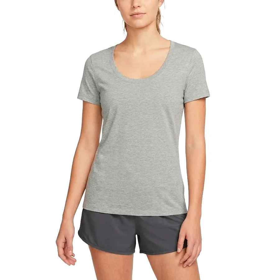 Imagen 0 de 2 de Remera Nike Vem Junto Blank Tee-GRIS