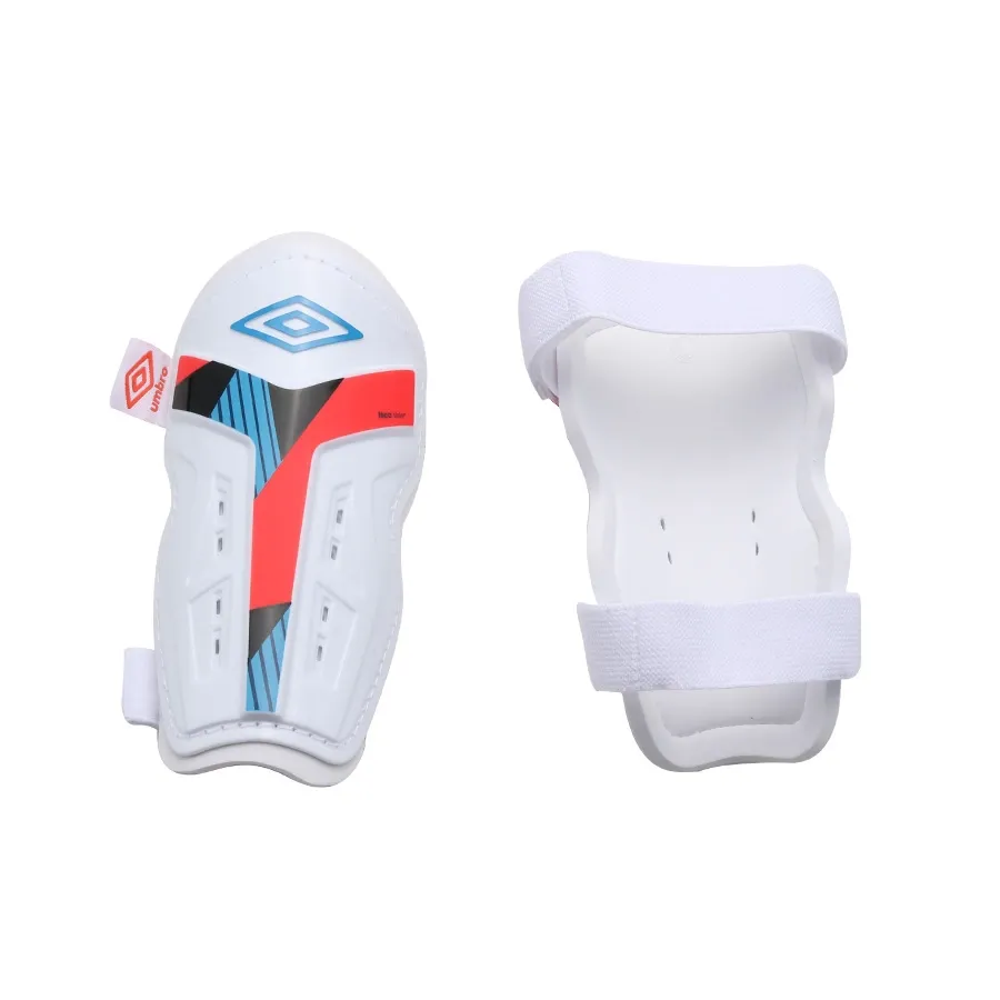 Imagen 0 de 2 de Canilleras Umbro Neo Valor Jnr Aw-BLANCO