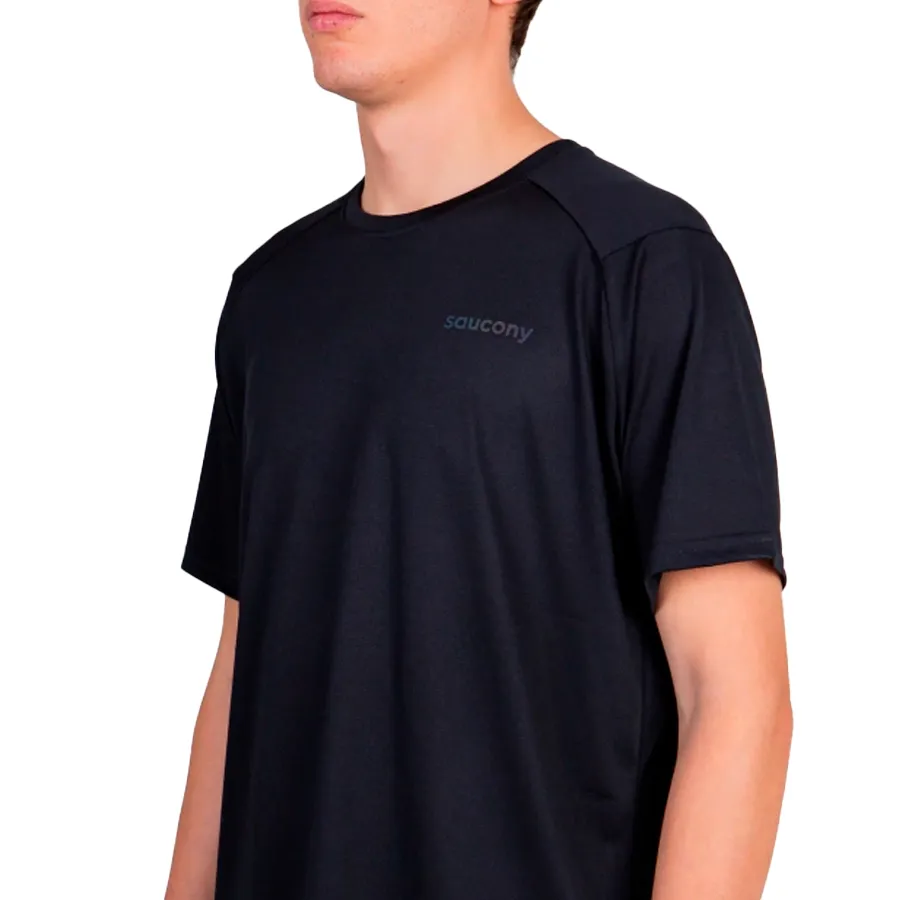 Imagen 1 de 3 de Remera Saucony Elevate Short Sleeve-NEGRO