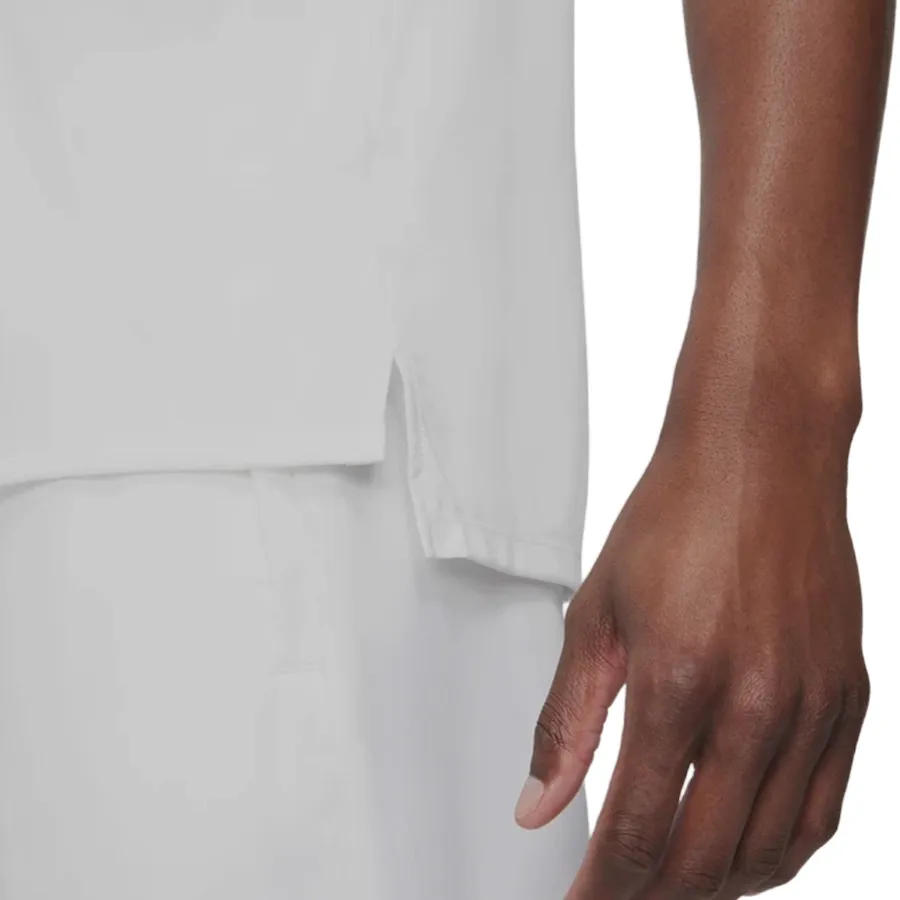 Imagen 4 de 5 de Remera Nike Dri-FIT Rise 365-BLANCO