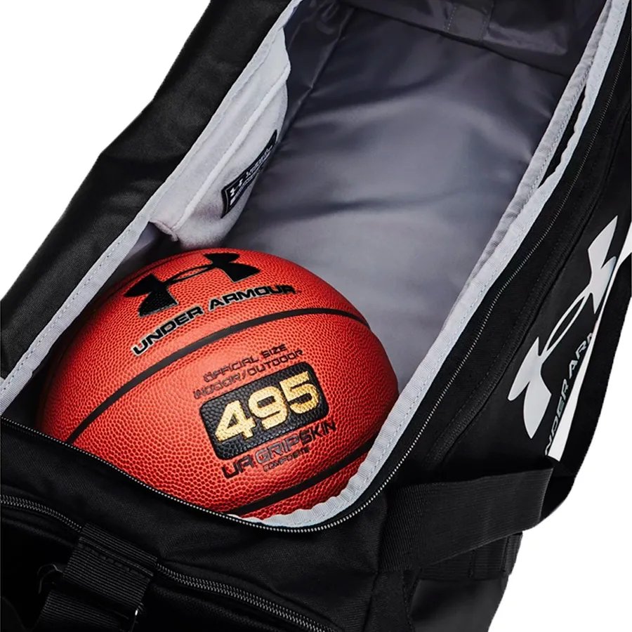 Imagen 4 de 8 de Bolso Under Armour Undeniable 5.0 Duffle Md-NEGRO/PLATA