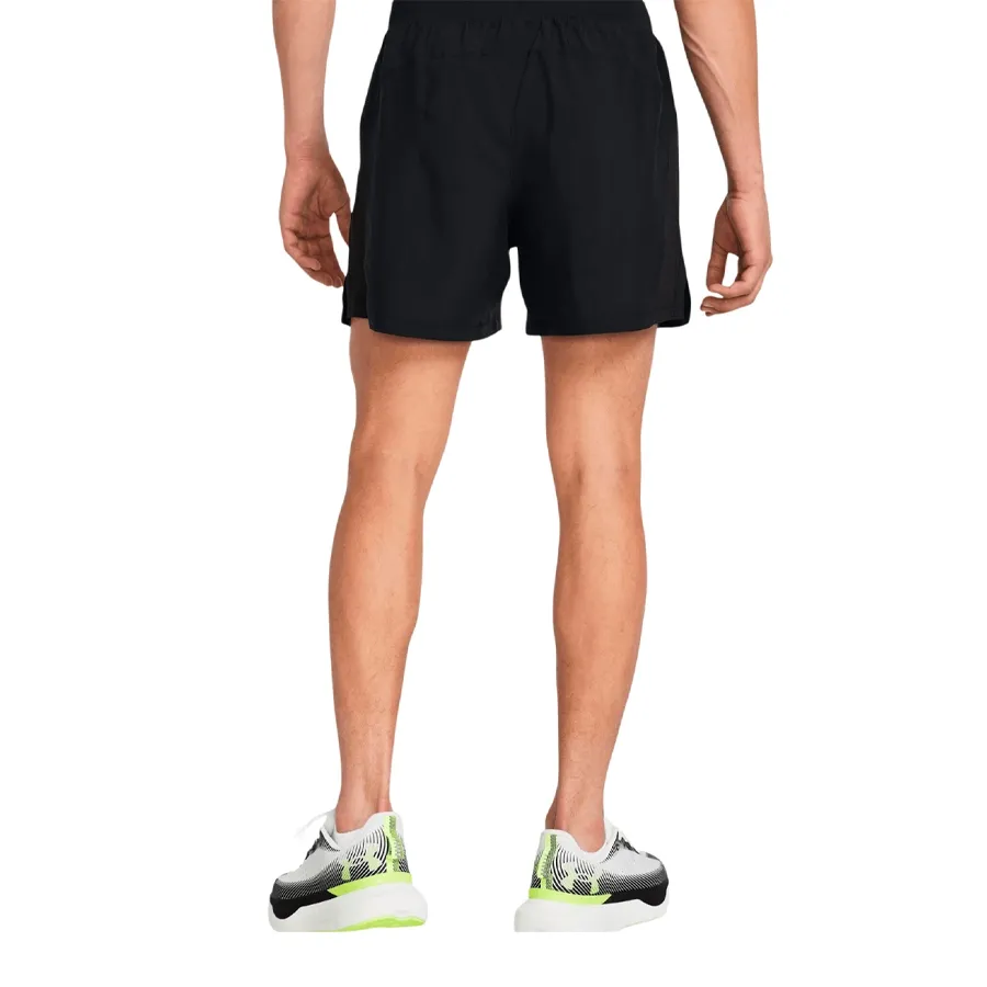 Imagen 1 de 4 de Shorts Under Armour Launch 5"-NEGRO