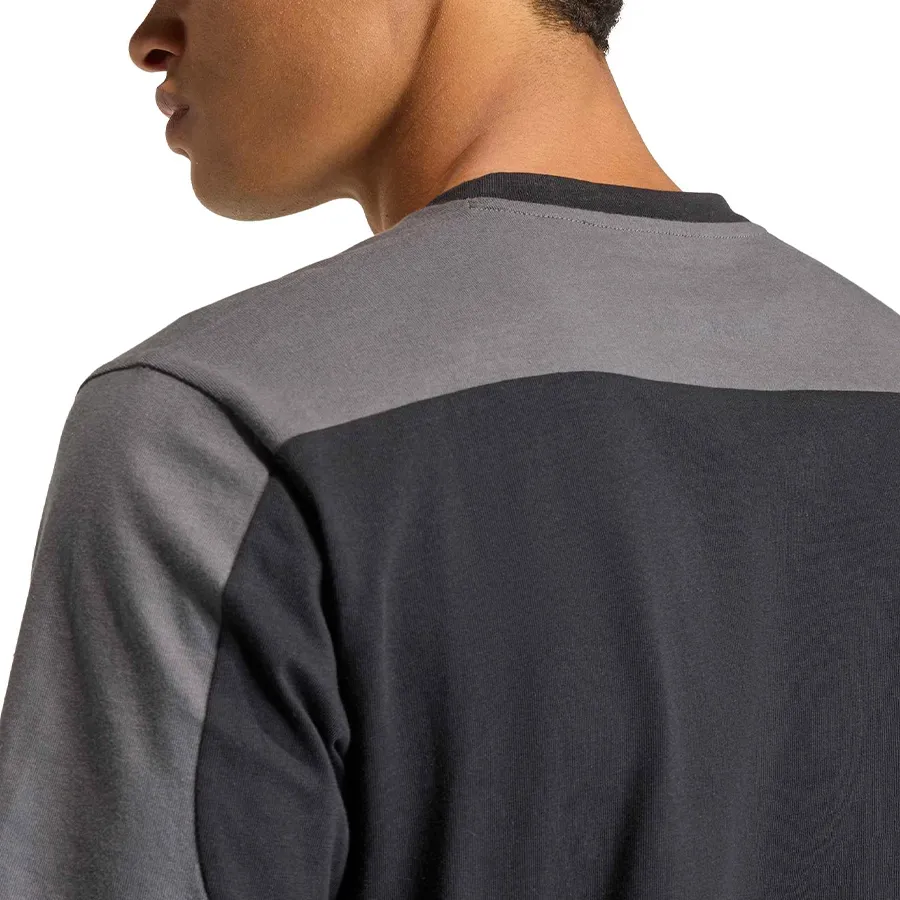 Imagen 4 de 5 de Remera adidas Collegiate-NEGRO/GRIS