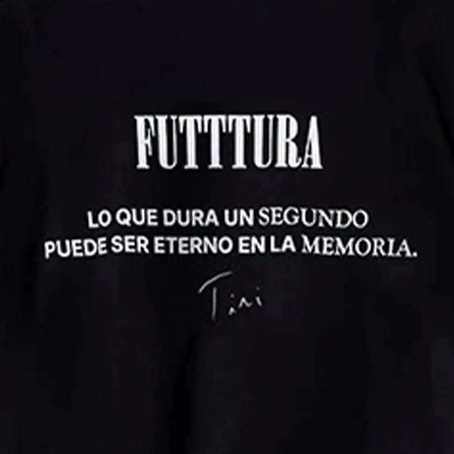 Imagen 3 de 4 de Remera Under Armour Crop Tini Futttura-NEGRO