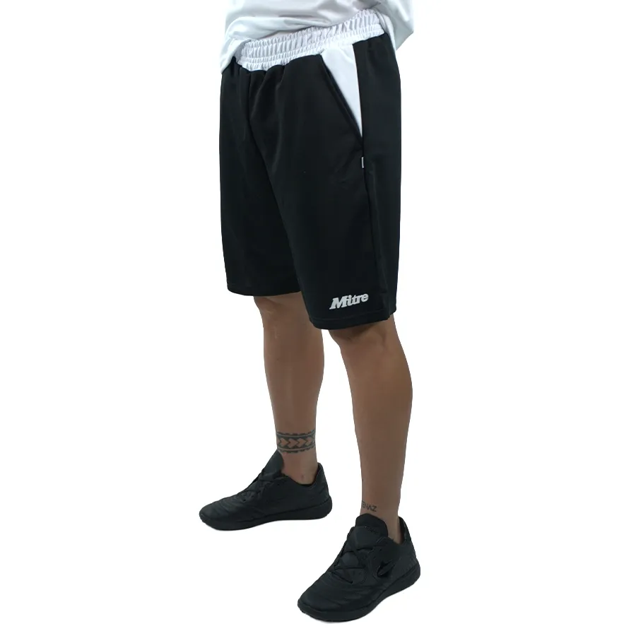 Imagen 1 de 5 de Shorts Mitre Bermuda Star GYE 25-NEGRO/BLANCO