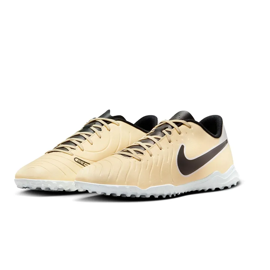 Imagen 1 de 7 de Botines Nike Tiempo Legend 10 Club TF-ARENA/NEGRO