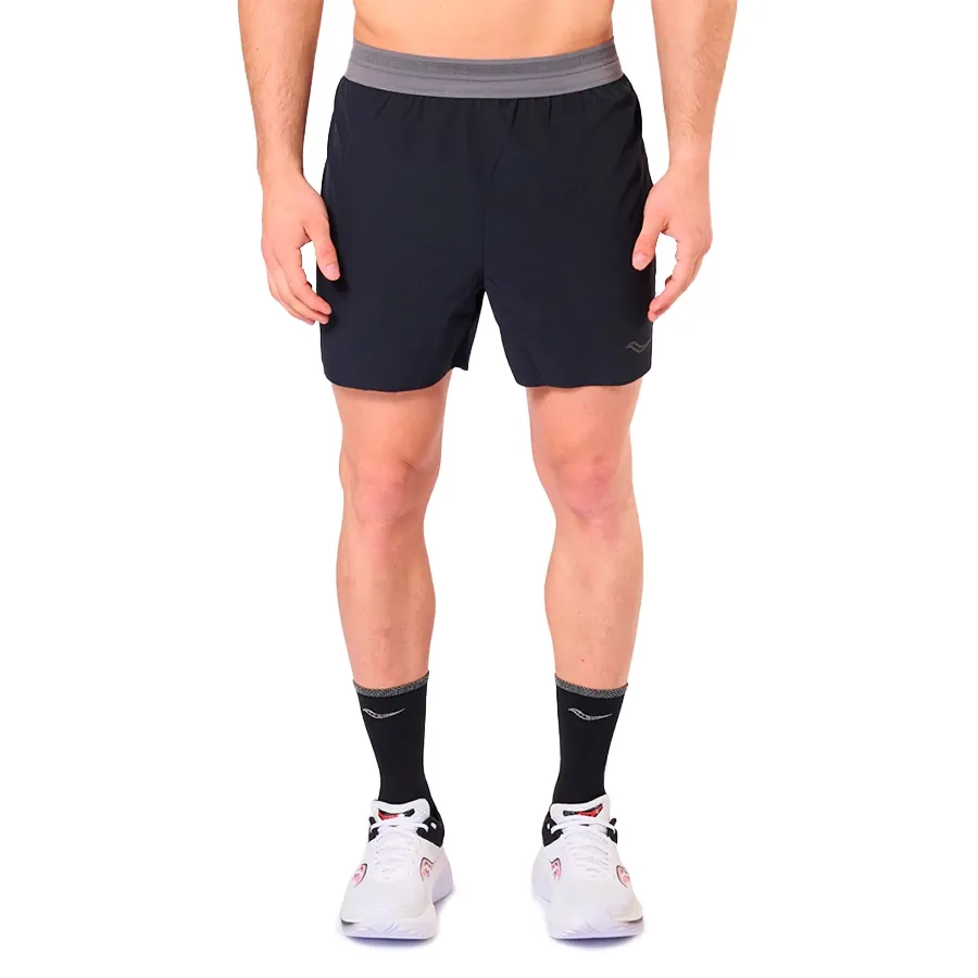 Imagen 0 de 5 de Shorts Saucony Kinvara 5"-NEGRO
