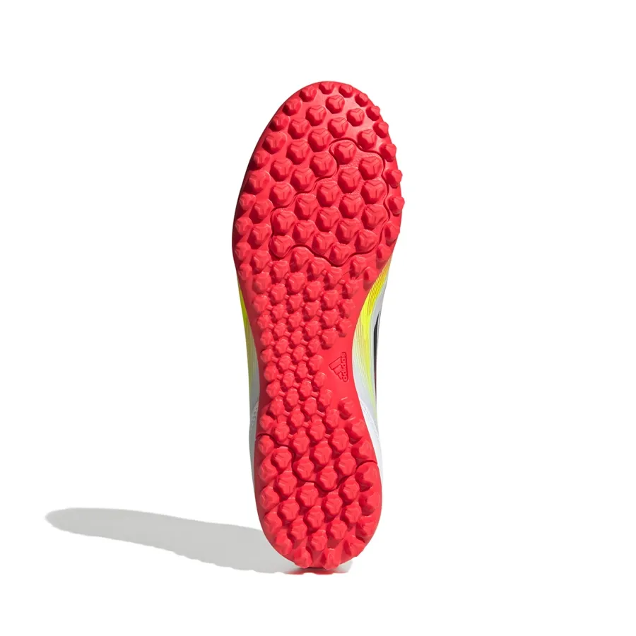 Imagen 5 de 8 de Botines adidas F50 Club Tf-BLANCO/CORAL FLUOR/NEGRO