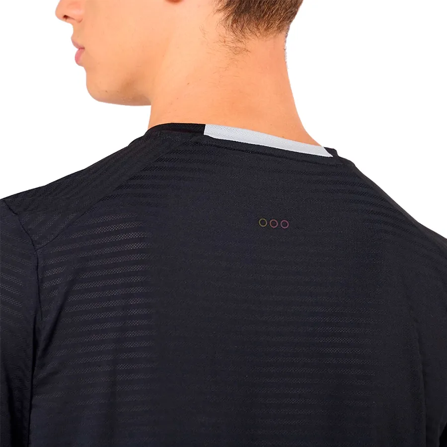 Imagen 3 de 4 de Remera Saucony Kinvara-NEGRO
