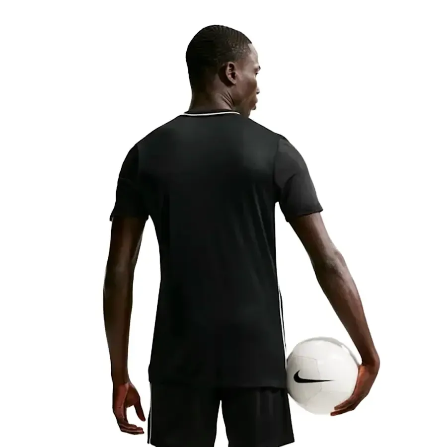 Imagen 1 de 4 de Camiseta Nike Park 26-NEGRO