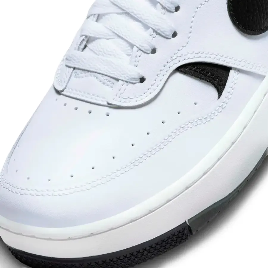 Imagen 6 de 8 de Zapatillas Nike Gamma Force-BLANCO/NEGRO