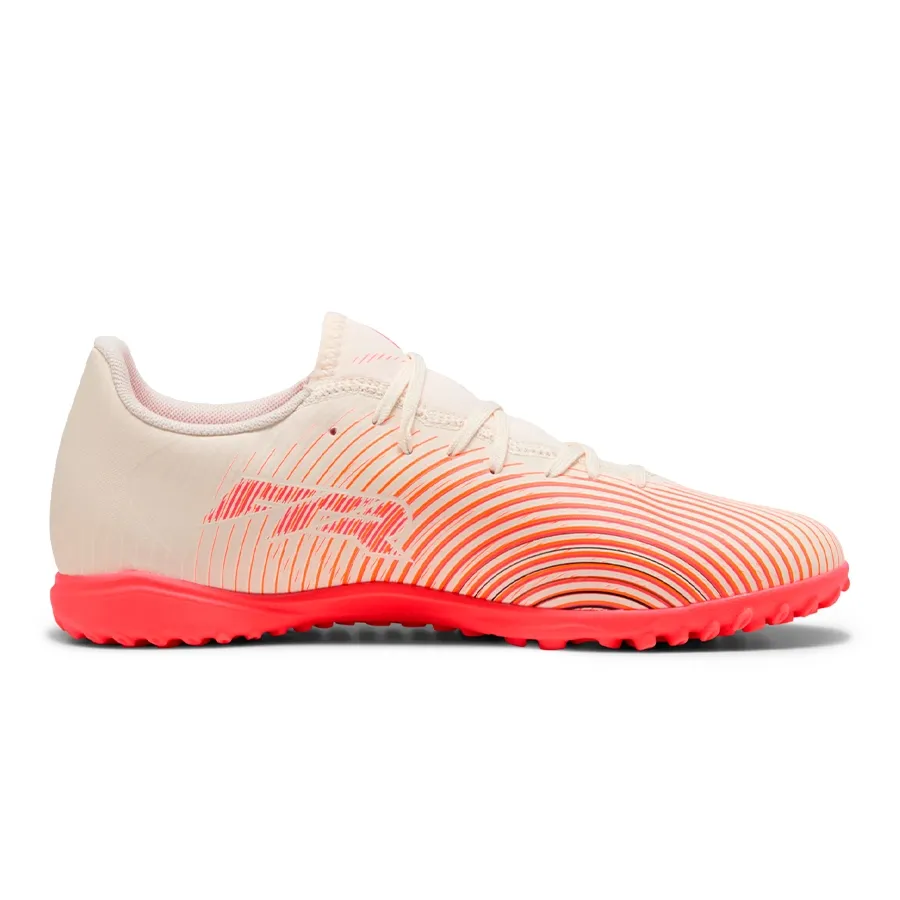 Imagen 2 de 7 de Botines Multitapón Puma Future 9 Play Tf-CRUDO/ROJO