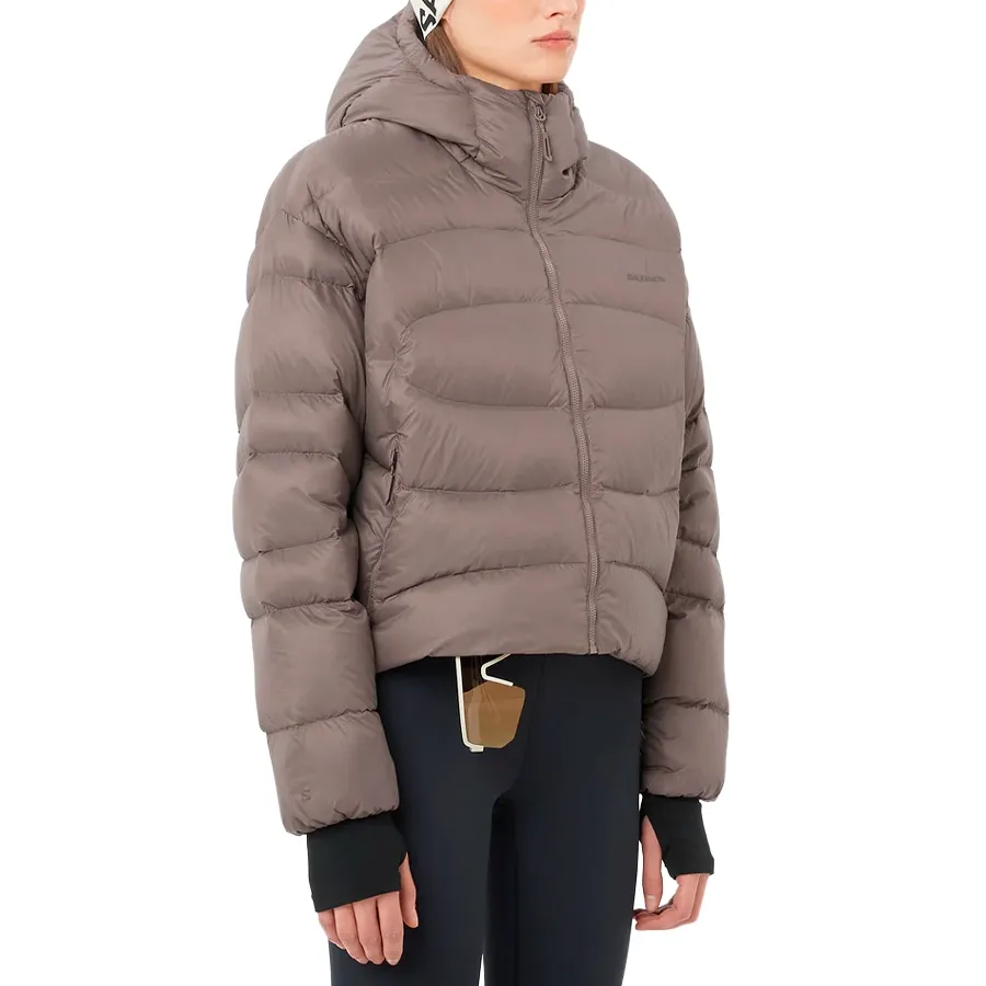 Imagen 0 de 8 de Campera Salomon Outline Nov Crop Down-GRIS/MARRON