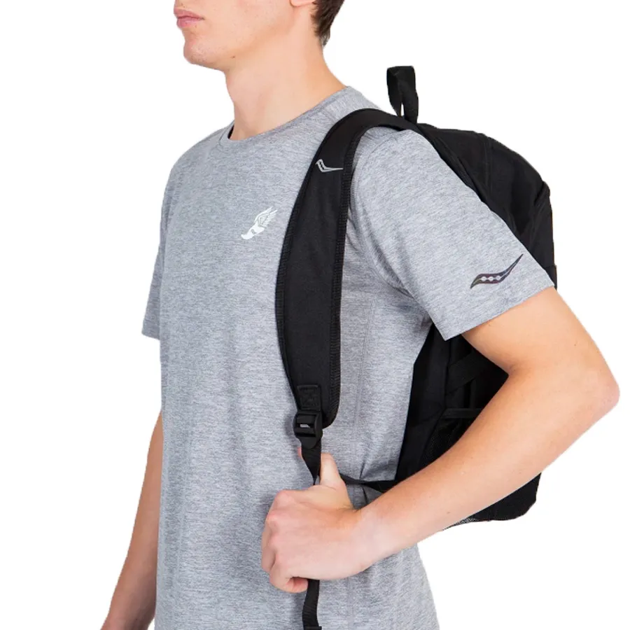 Imagen 4 de 6 de Mochila Saucony Overhaul Zip-NEGRO