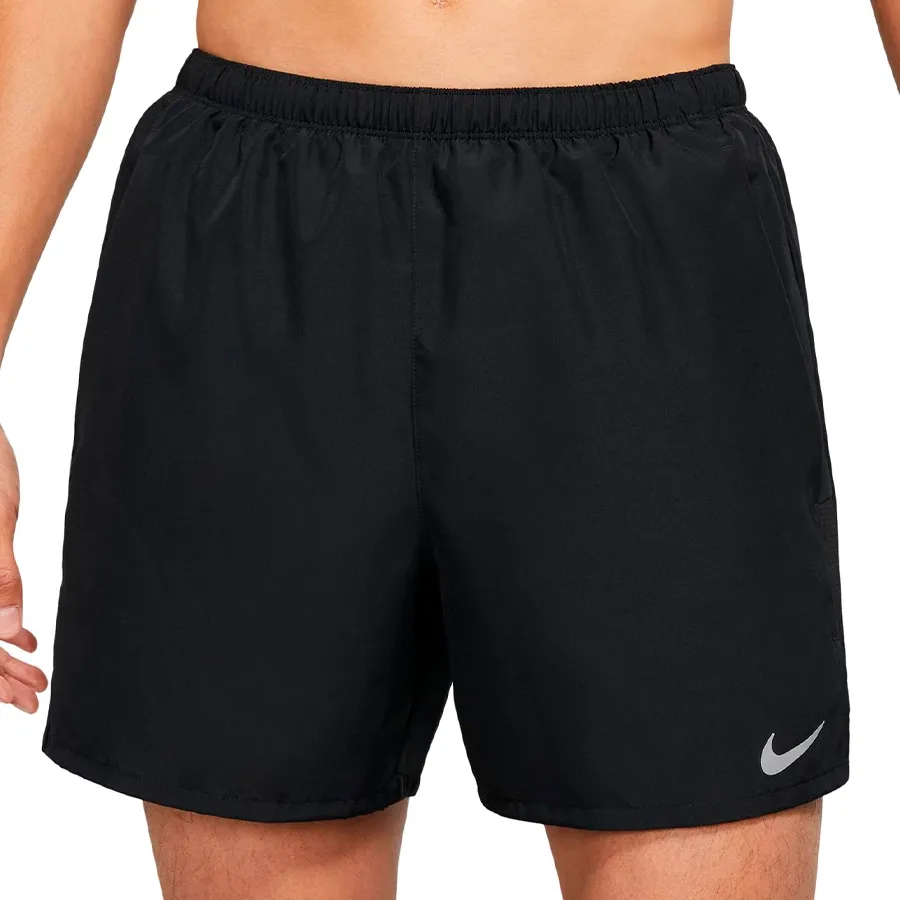 Imagen 0 de 3 de Nike Shorts Challenger-NEGRO