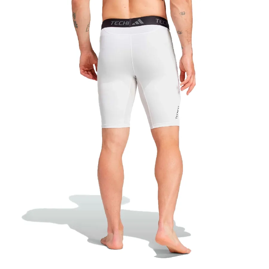 Imagen 1 de 4 de Calza adidas Techfit Base-BLANCO