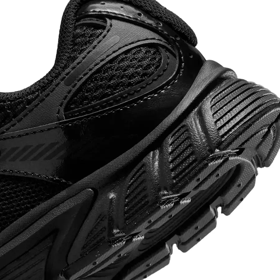 Imagen 6 de 7 de Zapatillas Nike V5 Rnr-NEGRO