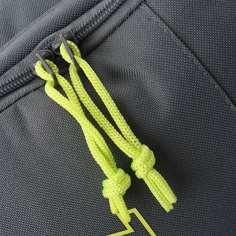 Imagen 2 de 4 de Mochila Street-GRIS/LIMA