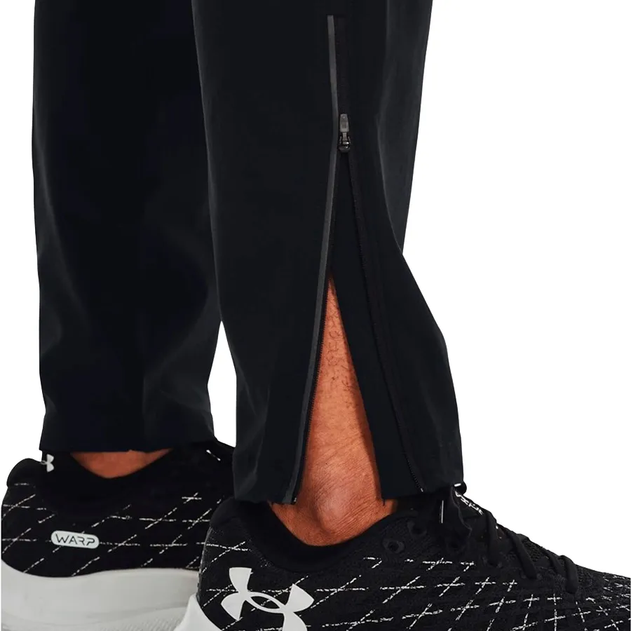 Imagen 2 de 5 de Pantalón Under Armour OutRun The Storm-NEGRO