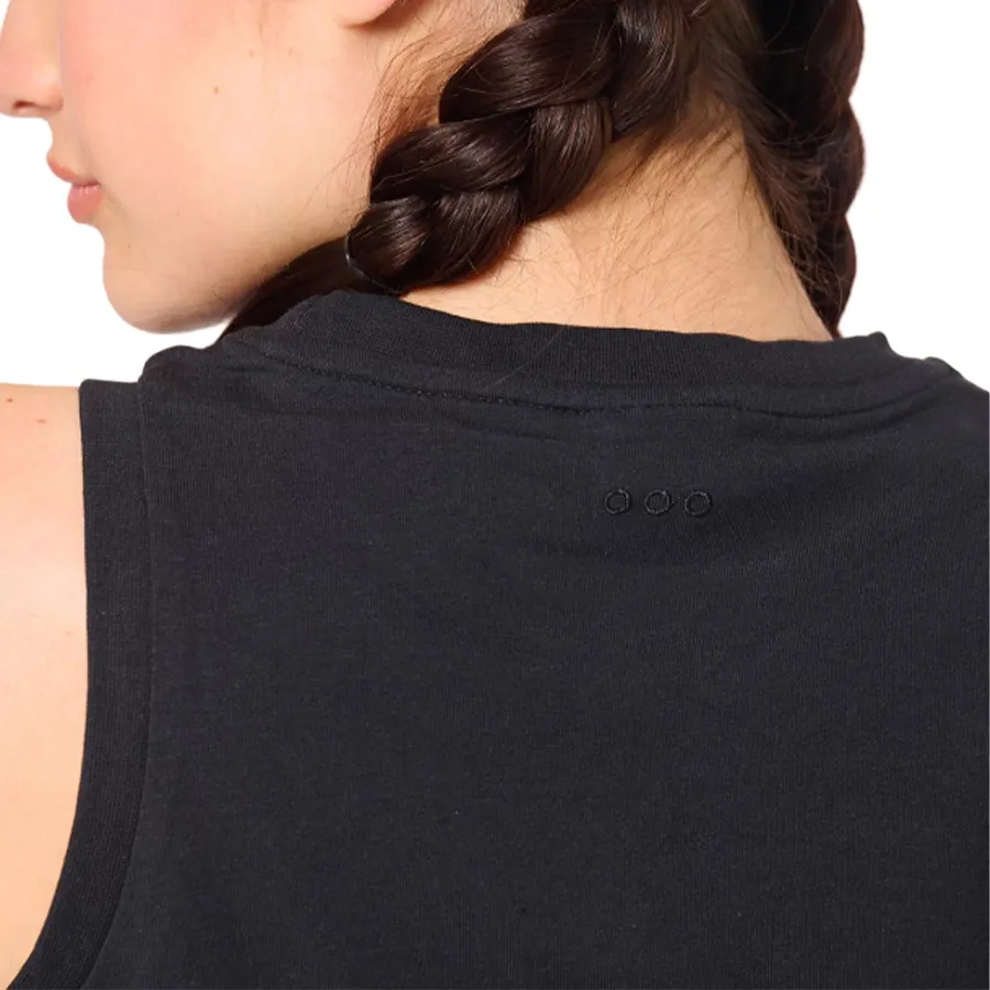 Imagen 2 de 3 de Musculosa Saucony Recovery Tank-NEGRO