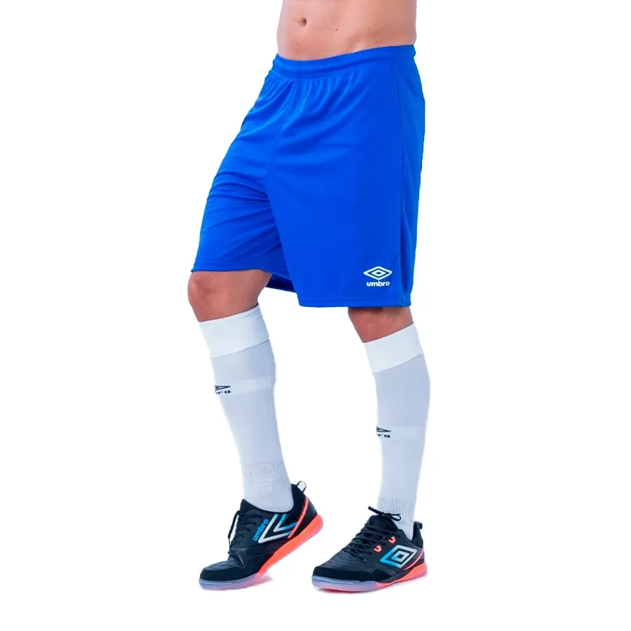 Imagen 1 de 3 de Shorts Umbro Básico-AZUL