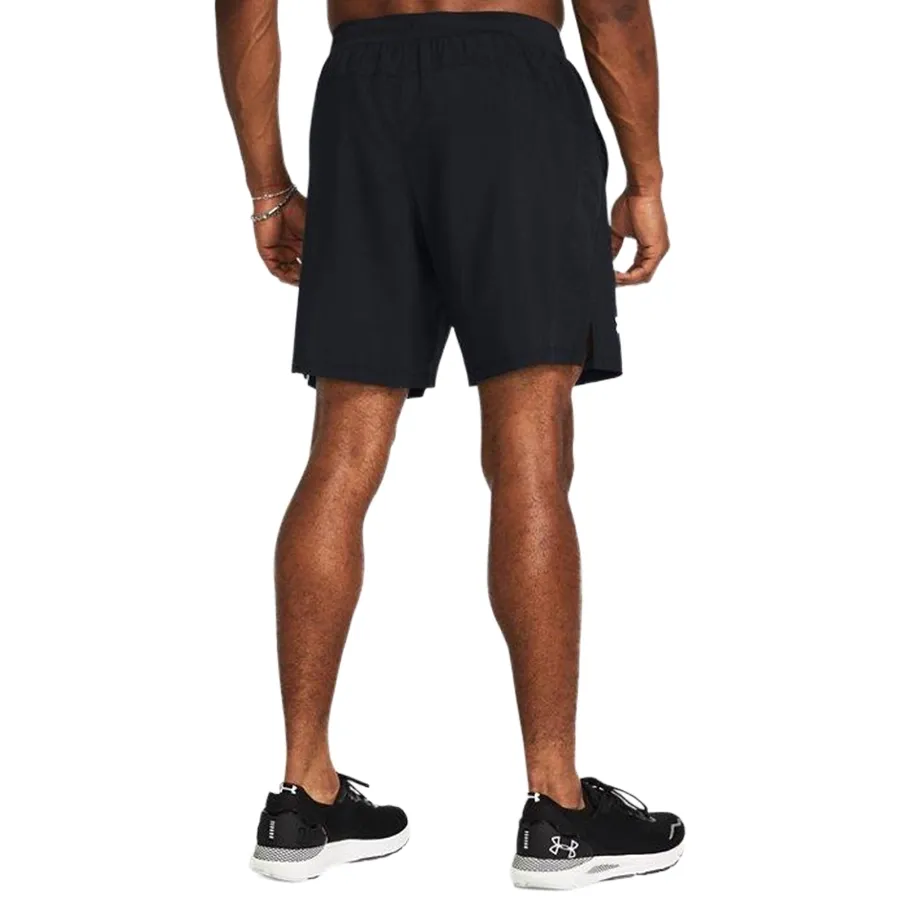 Imagen 1 de 6 de Short Under Armour Launch 7"-NEGRO