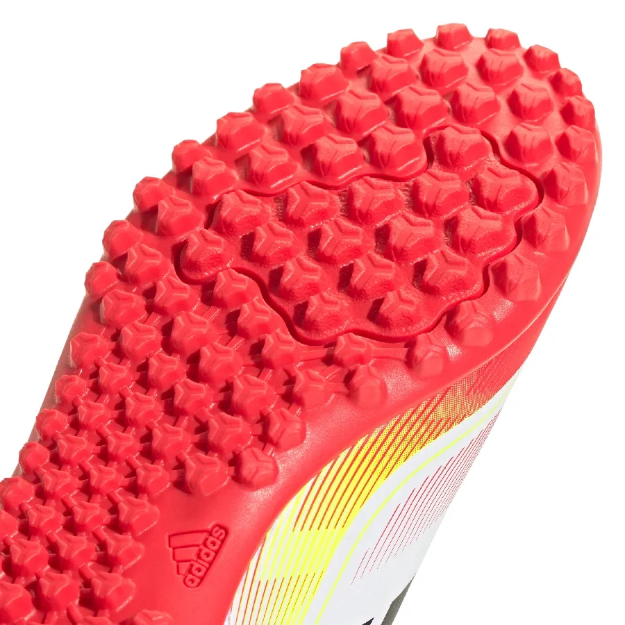 Imagen 6 de 7 de Botines adidas F50 Club TF-BLANCO/ROJO/NARANJA